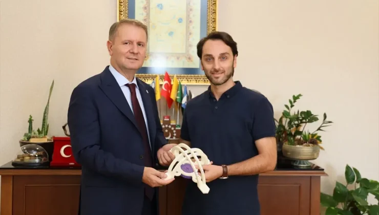 Ordu Üniversitesi, kalça protezi ameliyatlarında kullanılacak yeni aparat geliştirdi